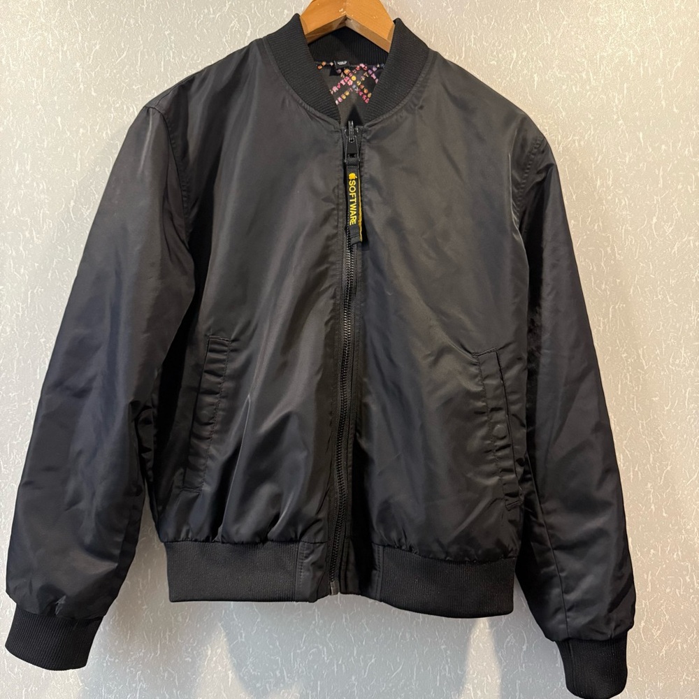 Apple WWDC reversible bomber black pink jacket women’s large